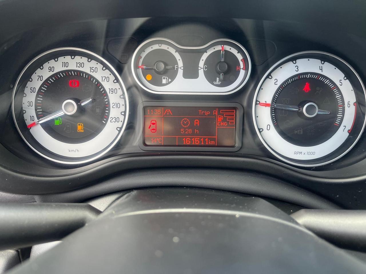 Fiat 500 L-900 metano Lounge- t.apr-11/2015