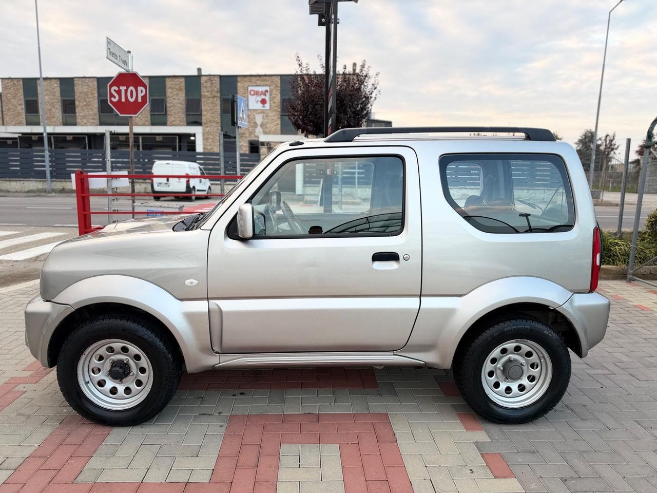 Suzuki Jimny 1.3 4WD EVOLUTION