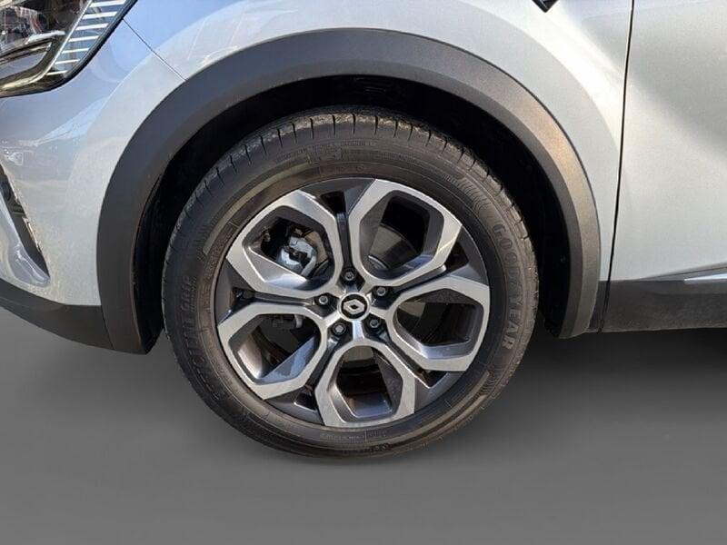 Renault Captur E-Tech hybrid 1.6 E-TECH HEV 105 TECHNO FAST TRACK AT