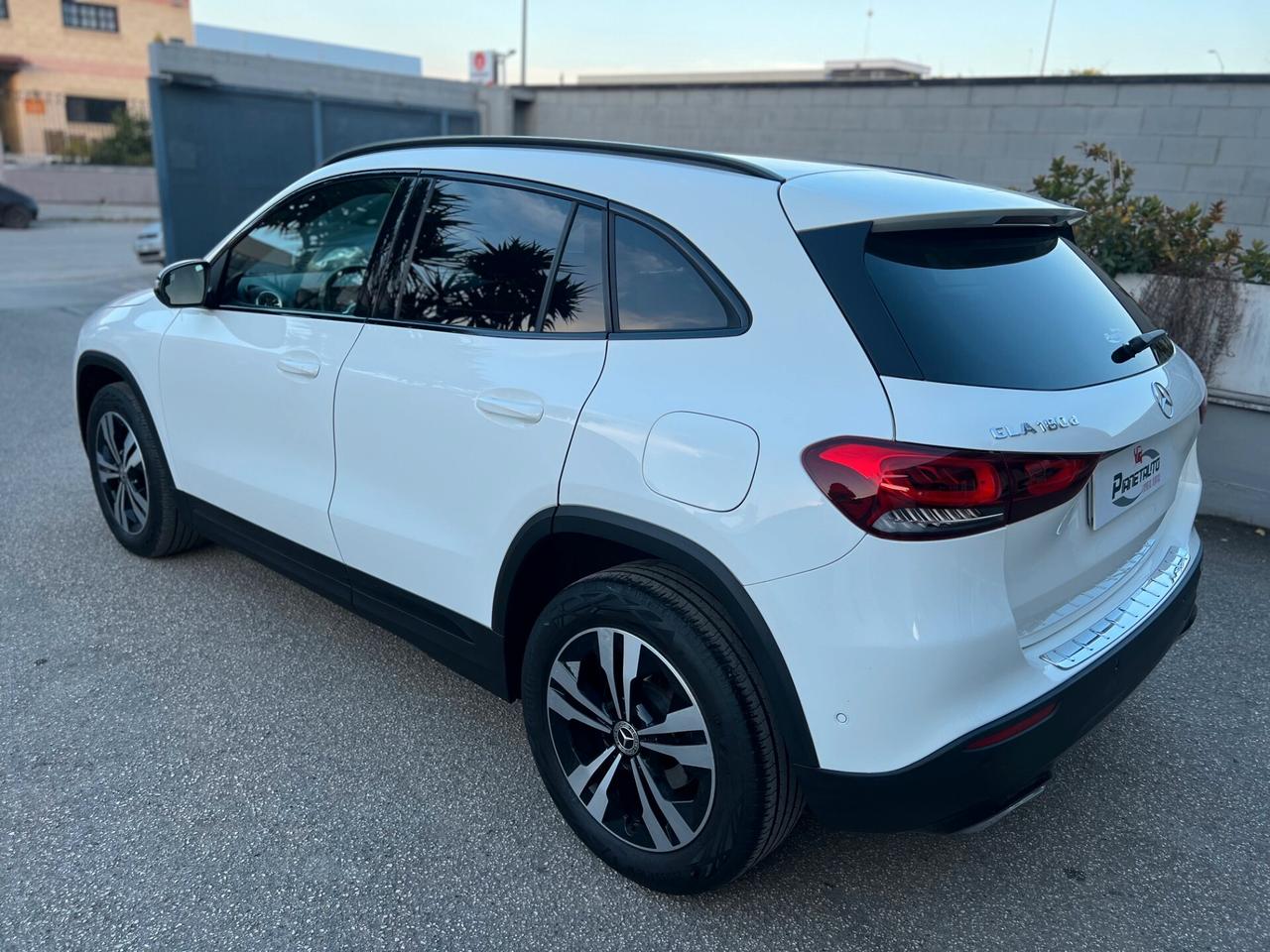 Mercedes-benz GLA 180 d 115cv Sport Plus auto NIGHT VIRTUAL/LED/LUCI/18;