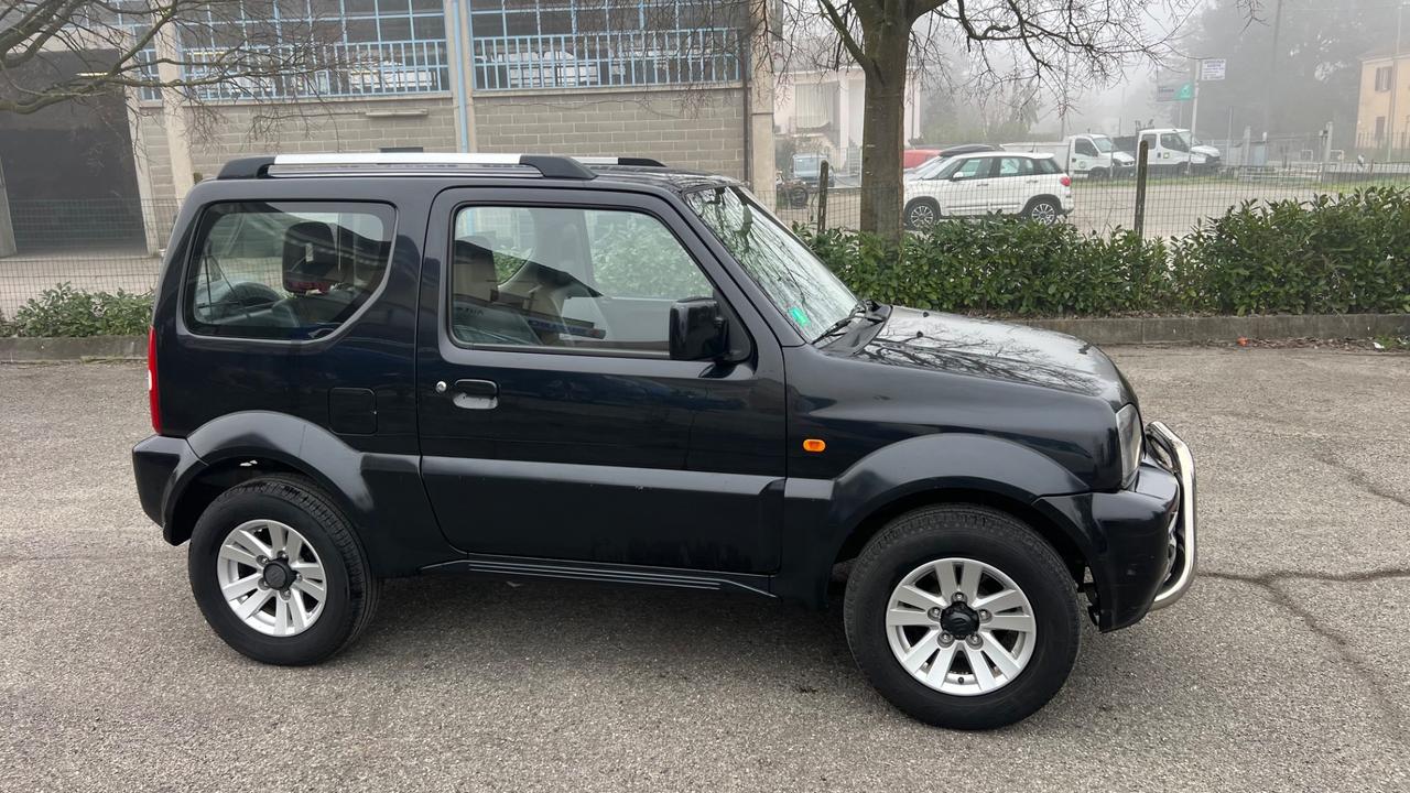 Suzuki Jimny 1.3i 16V cat 4WD Special