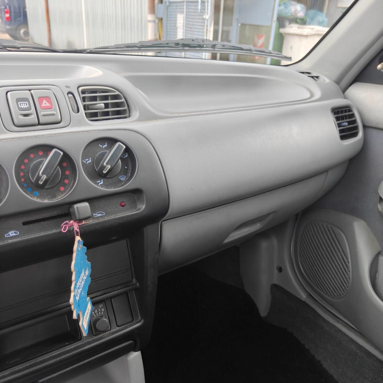 Nissan Micra 1.0i 16V cat 3 porte Jive