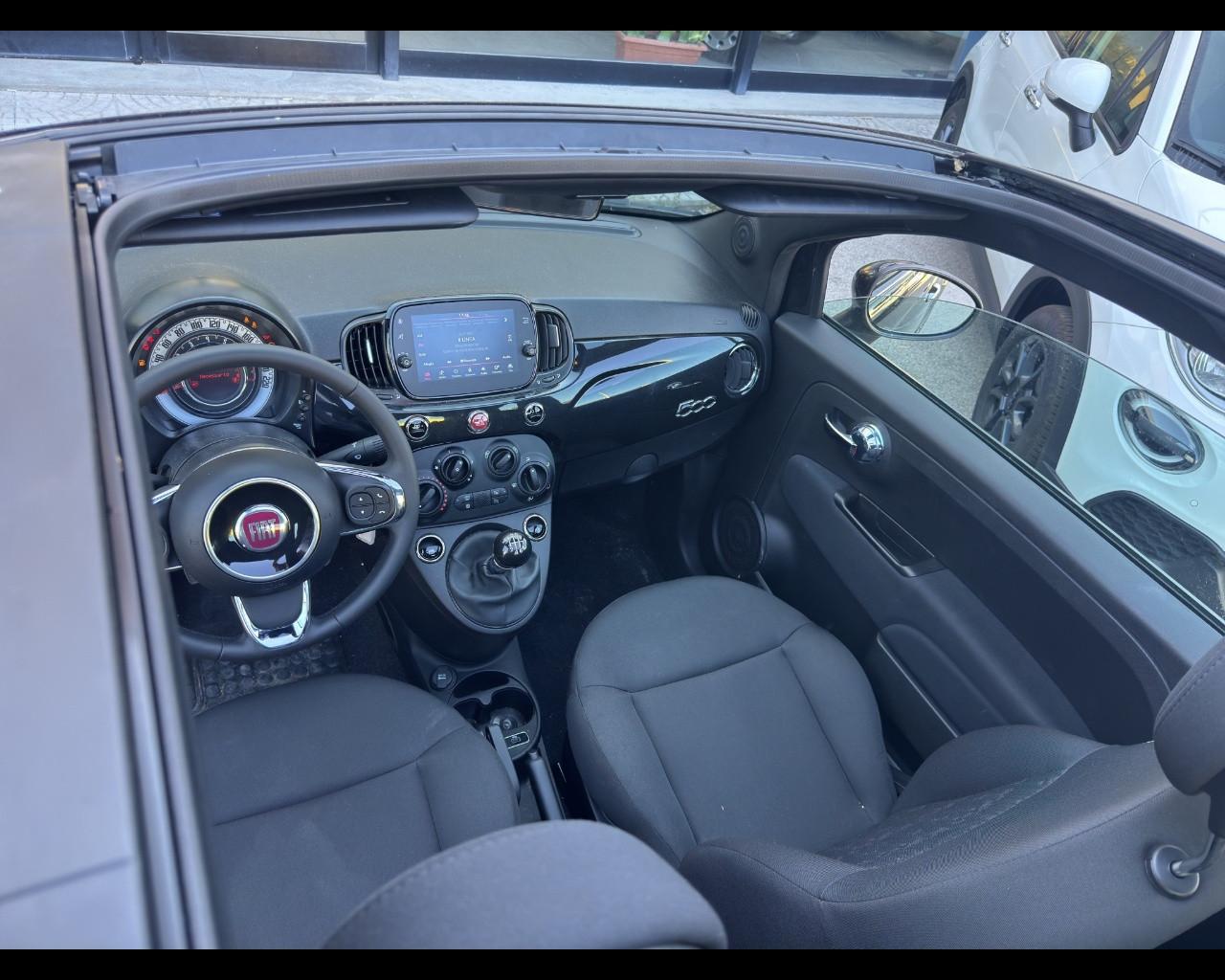 FIAT 500 (2015-2024) - 500 C 1.0 Hybrid Dolcevita