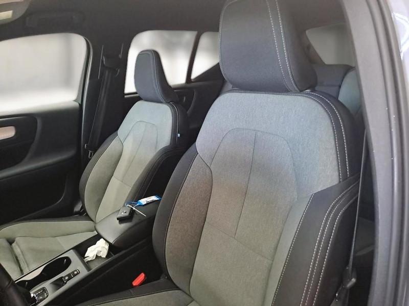 VOLVO XC40 T4 RECHARGE PLUG-IN AUTO CORE SUV