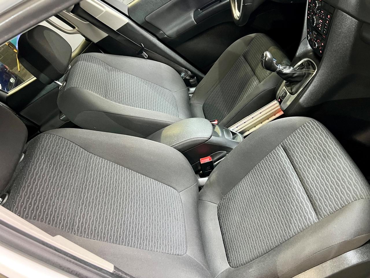 Opel Meriva 1.4 Turbo 120CV GPL con Gancio Traino