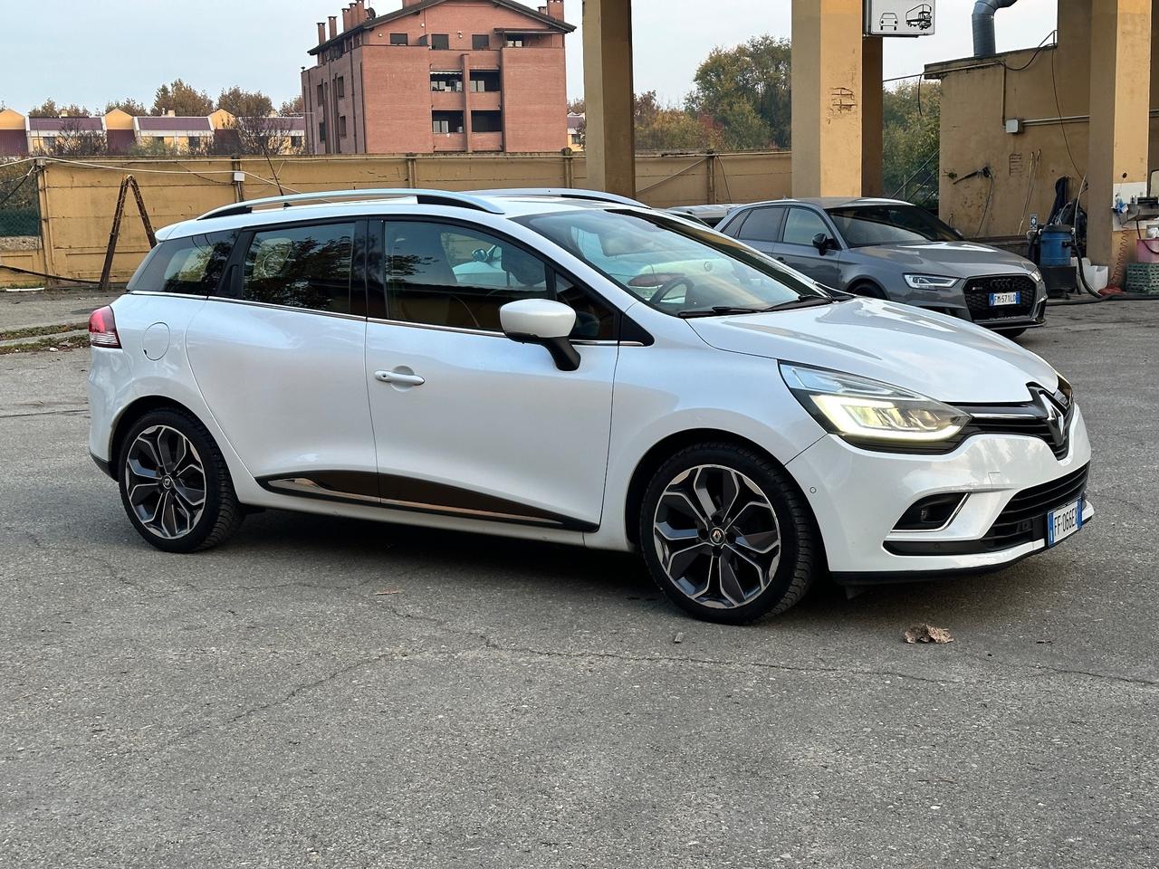 Renault Clio dCi 8V 90CV Start&Stop 5 porte cambio automatico