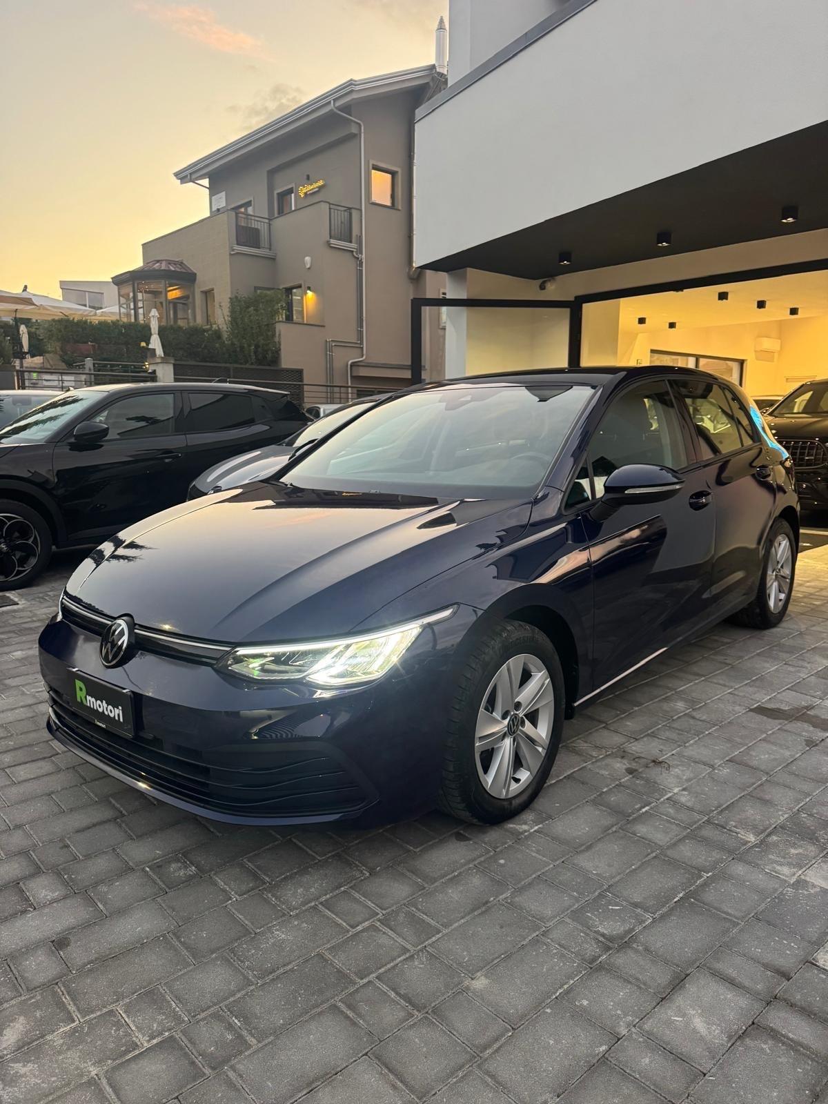 Volkswagen Golf 1.0 eTSI EVO DSG Life