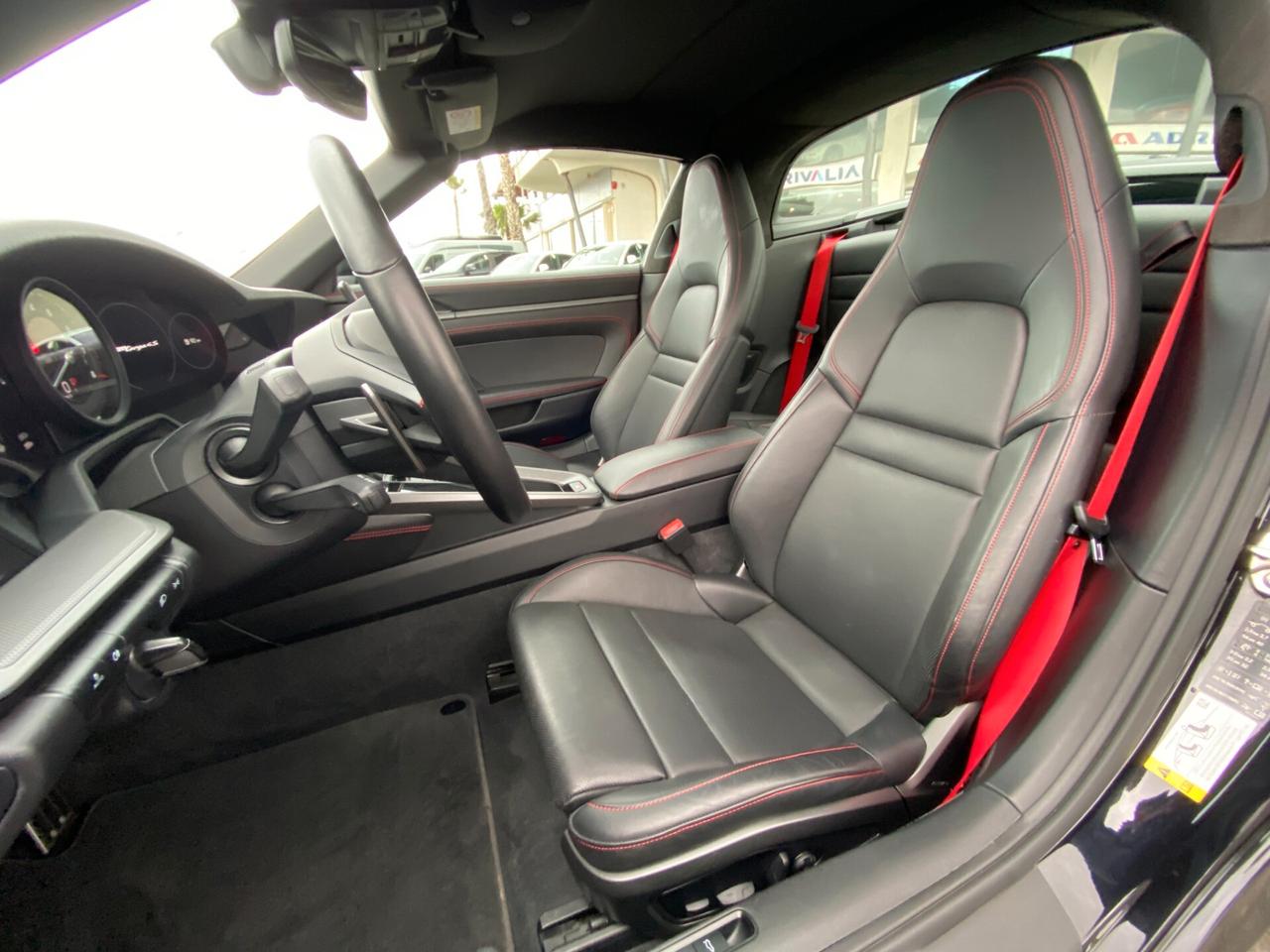 Porsche 911 992 Targa 3.0 4S auto