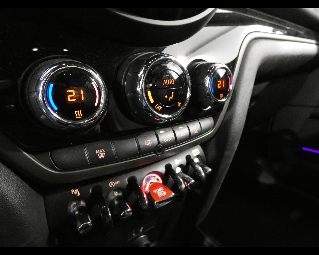 MINI Mini Countrym.(F60) - Mini 2.0 Cooper D Hype Countryman