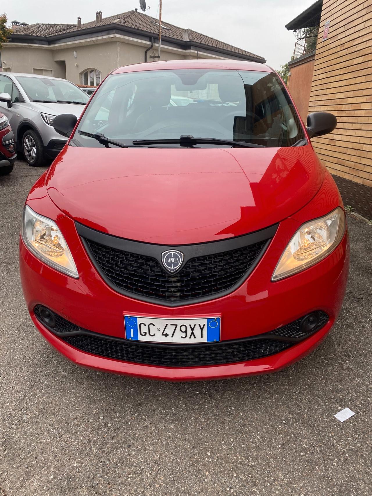 Lancia Ypsilon 1.2 69 CV 5 porte S&S Gold hybrid ecochic
