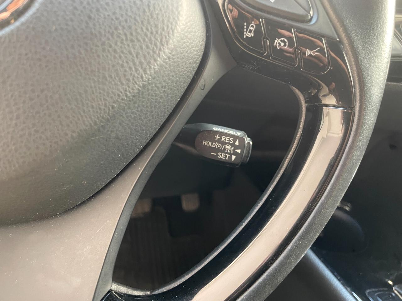 Toyota C-HR 1.8 Hybrid E-CVT Lounge
