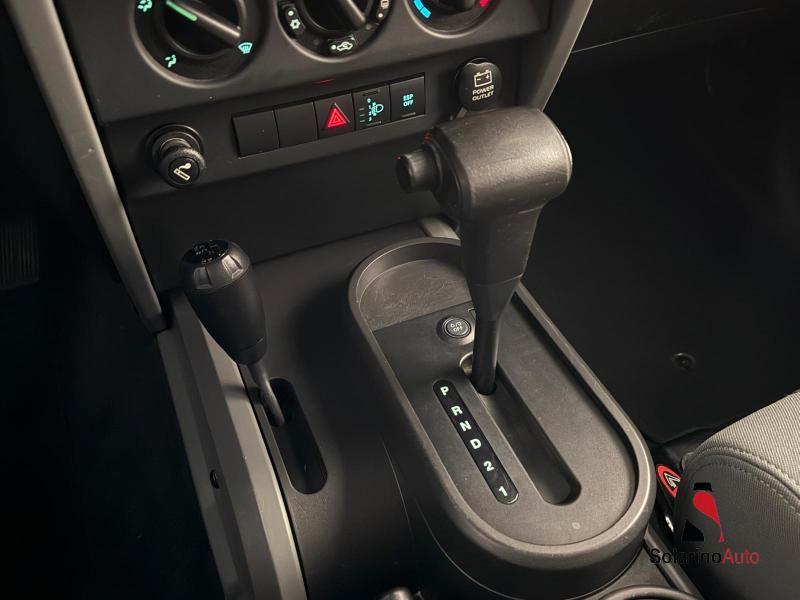 Jeep Wrangler Unlimited 3.8L Sahara auto