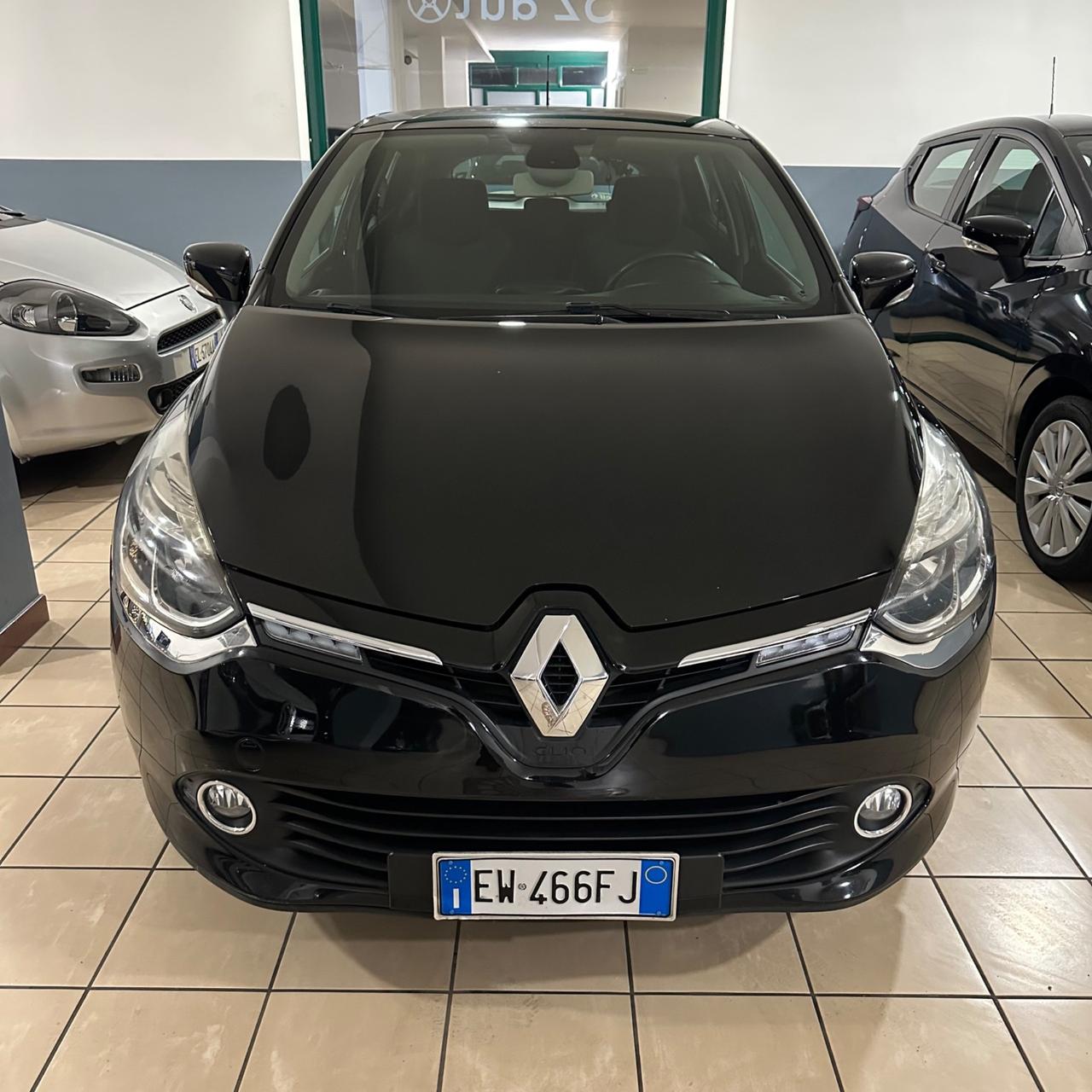 Renault Clio 1.2 75CV 5 porte Costume National