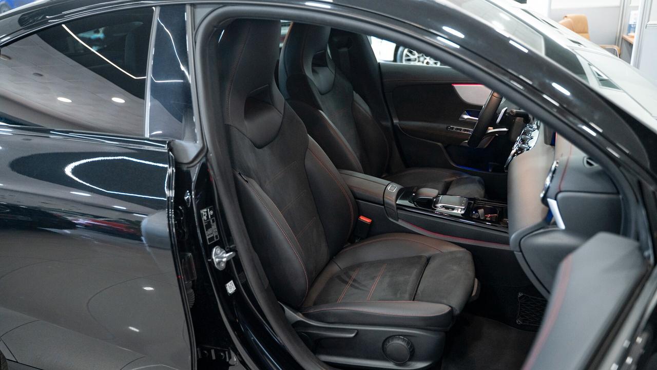 Mercedes-benz CLA 180 D COUPE PREMIUM PLUS AMG 19" PACK LUCI XENO PELLE FULL OPTIONAL