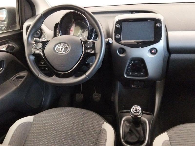 Toyota Aygo 1.0 VVT-i x-play
