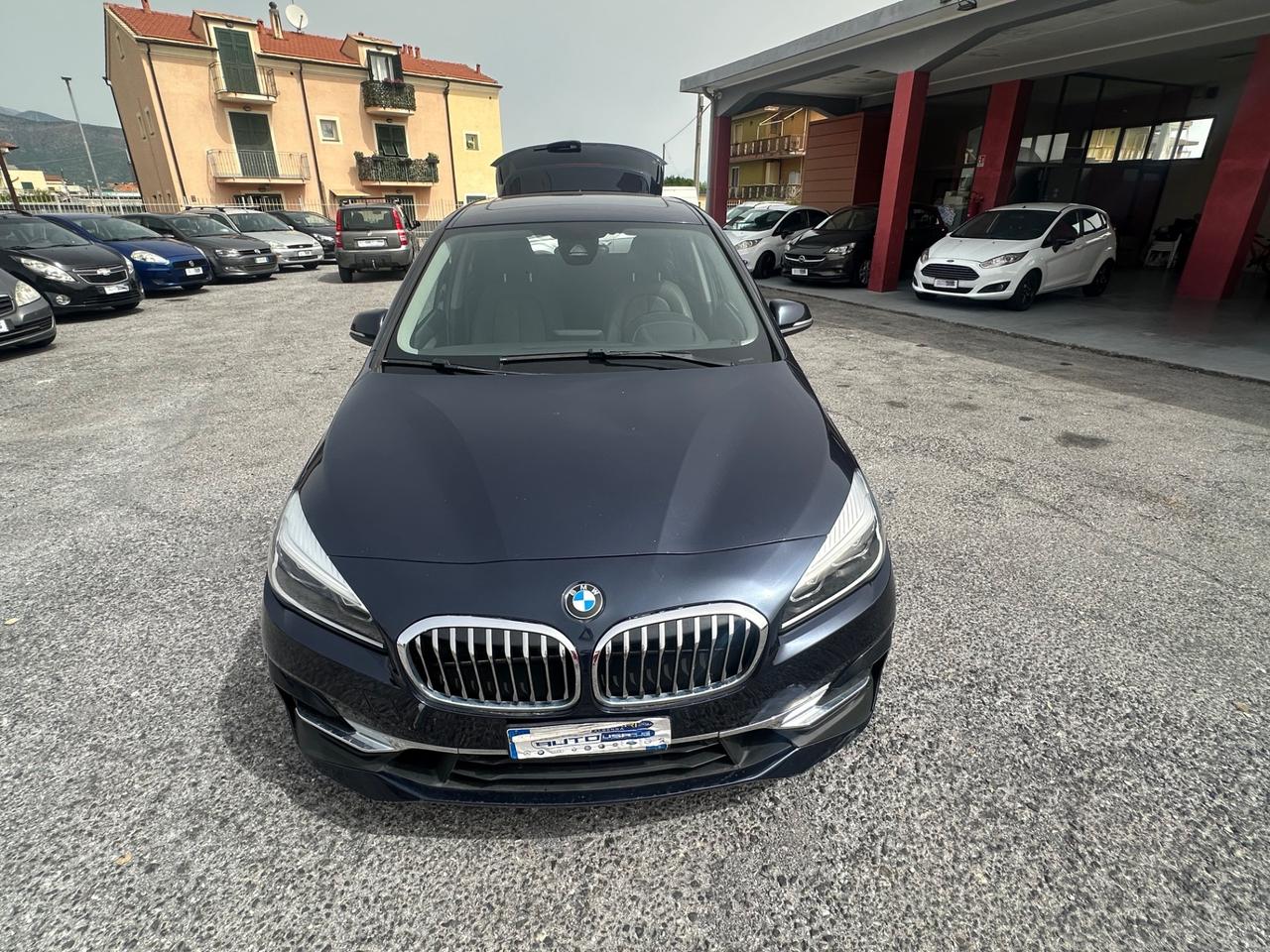 Bmw Serie 2 Gran Tourer 220d Luxury aut.
