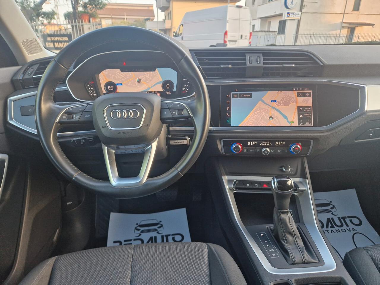 Audi Q3 35 TDI S tronic Business