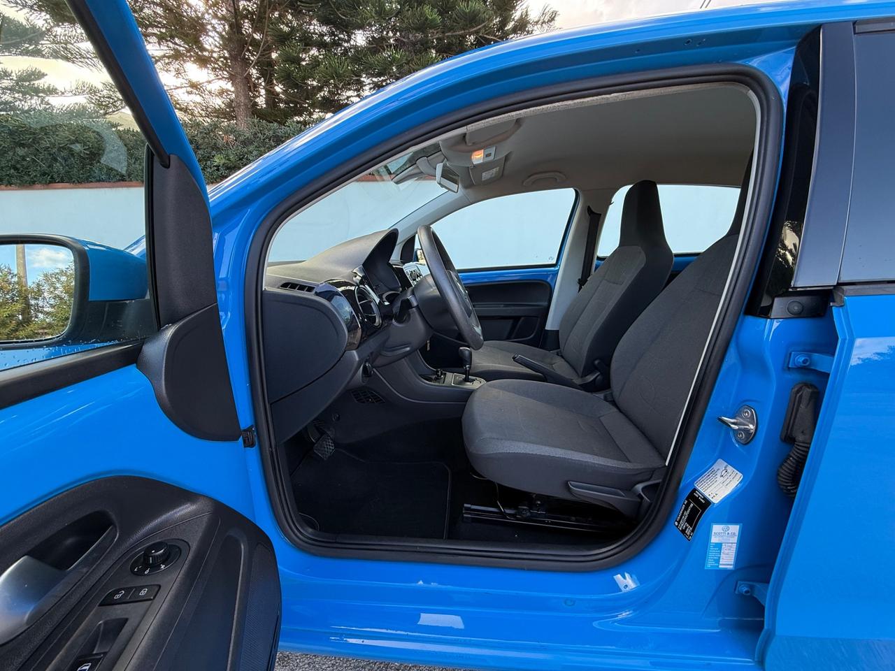 Volkswagen up! 1.0 5p. move ASG