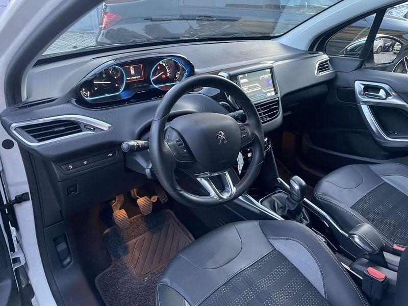 Peugeot 2008 2008 1.6 e-hdi 8v Allure NAVI+CLIMA AUTO+PACK LUCI