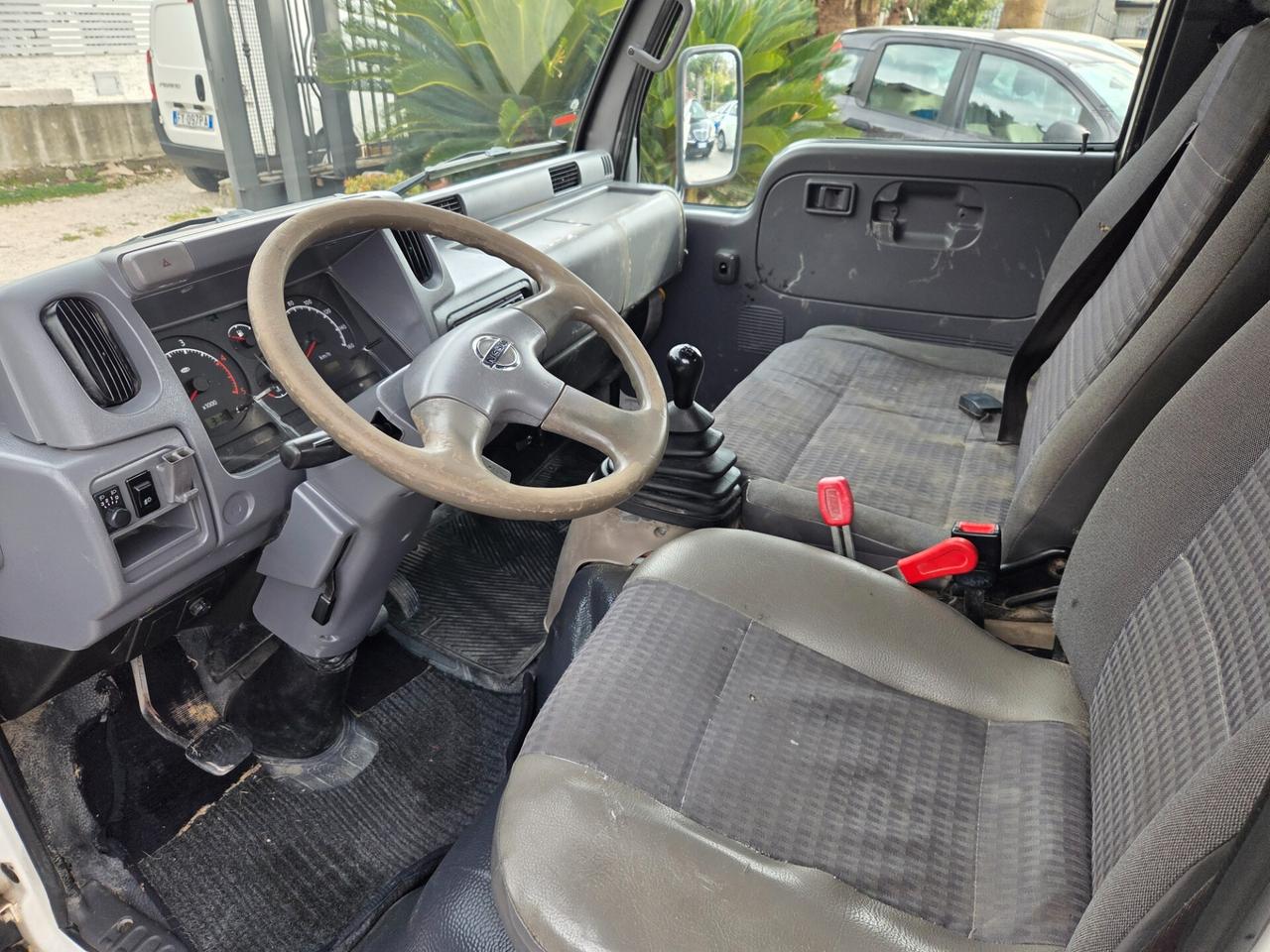 Nissan Cabstar 35.13 3.0 Tdi - 2006 RIBALTABILE TRILATERALE