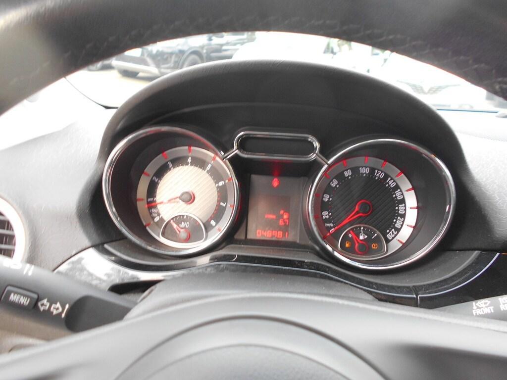Opel Adam 1.2 Rocks