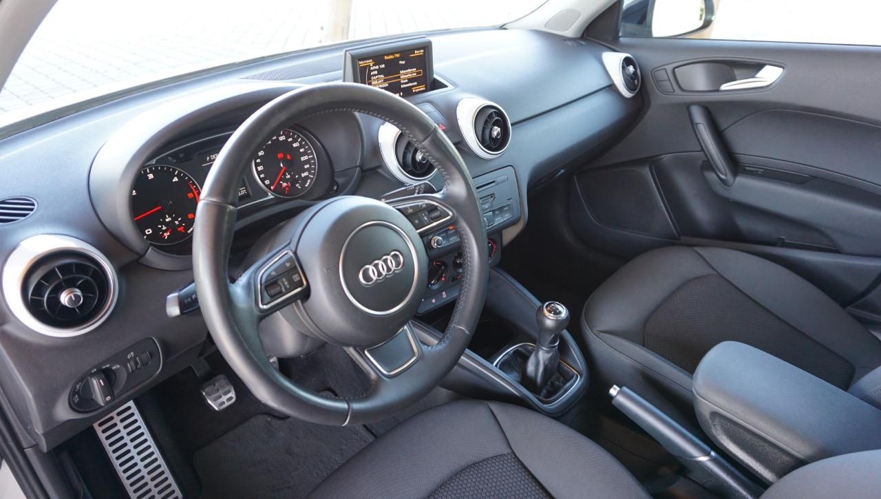 Audi A1 Sportback 1.6 tdi S Line Edition 90cv