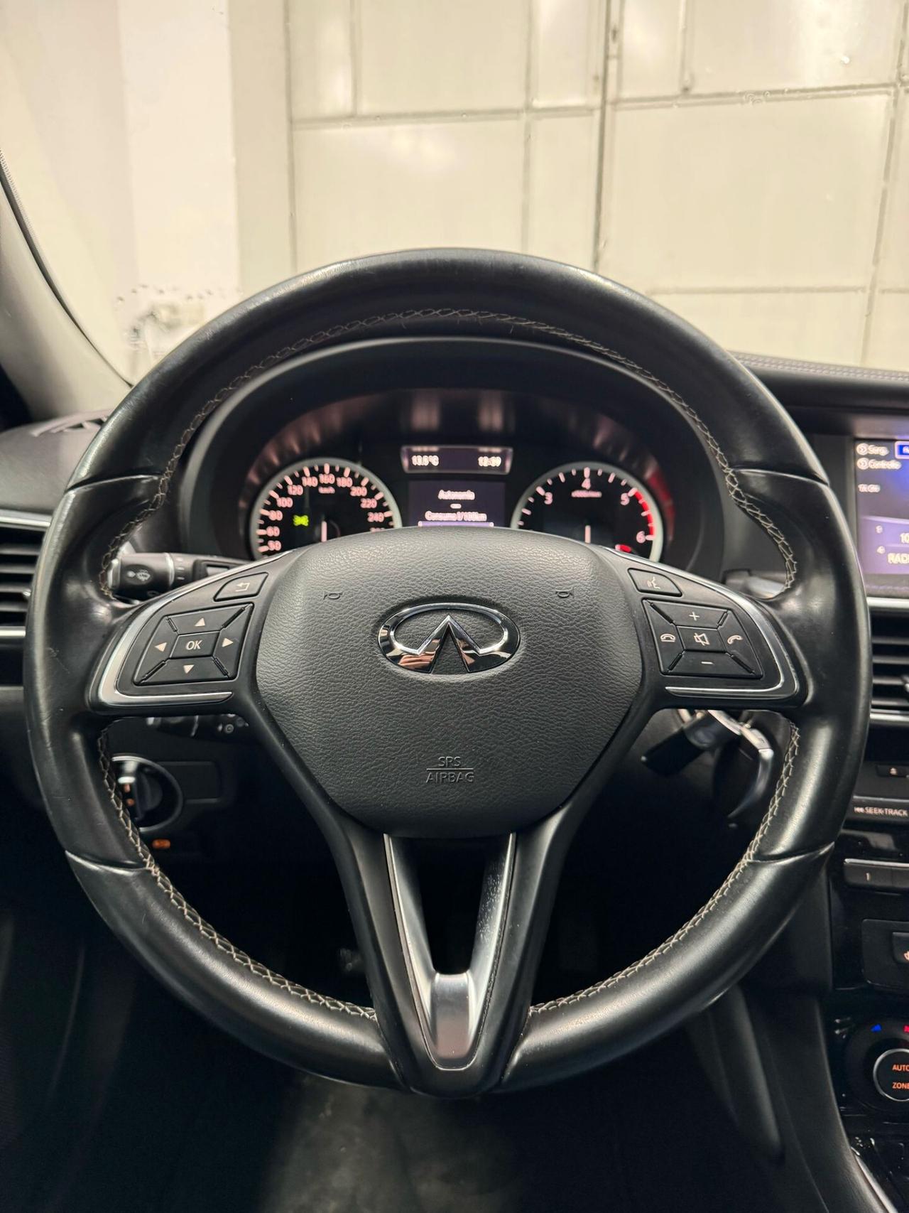 Infiniti Q30 1.5 diesel Premium Tech