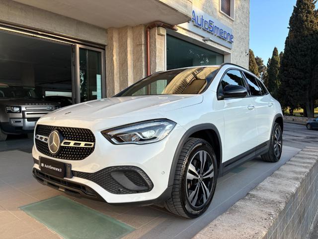 MERCEDES-BENZ GLA 180 d Automatic Sport Plus Pack Night-LUCI AMBIENTE