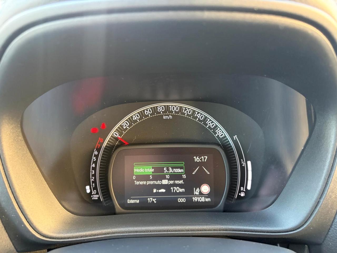 Toyota Aygo X 1.0 VVT-i 72 CV 5 porte Active SOLO 19.000 KM