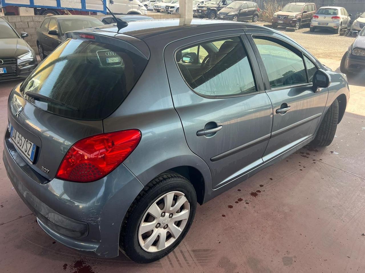 Peugeot 207 1.4 HDi 70CV 5p. Neopatentati