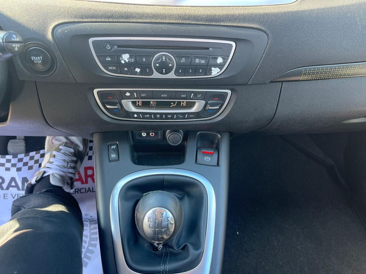 Renault Scenic X Mood 1.5 dCi 110CV Dynamique 2010