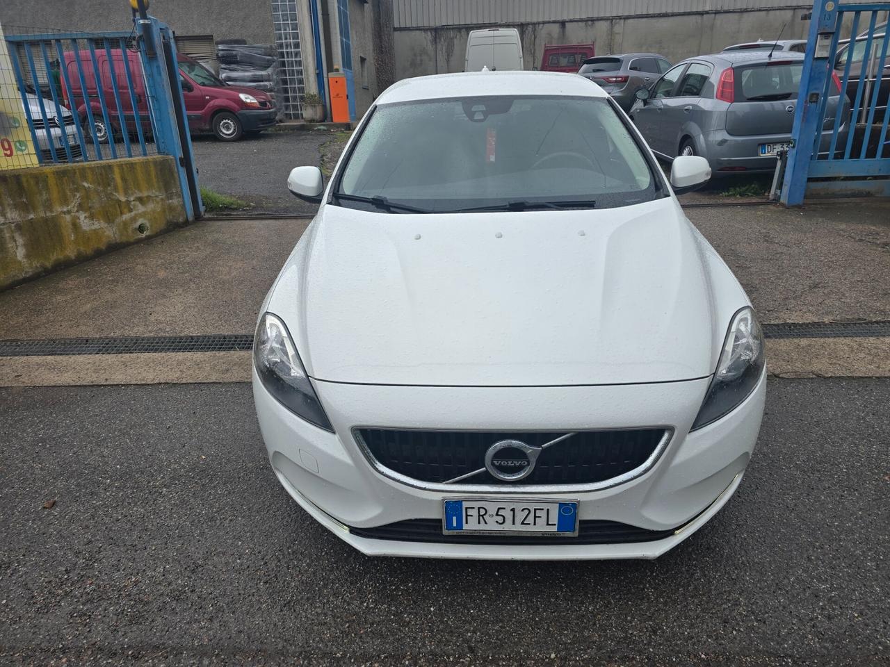 Volvo V40 D2