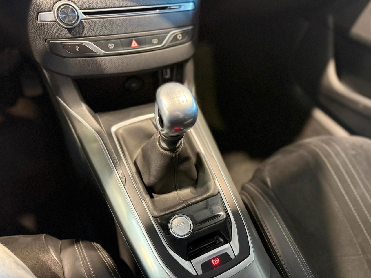 Peugeot 308 BlueHDi 120 CV Allure