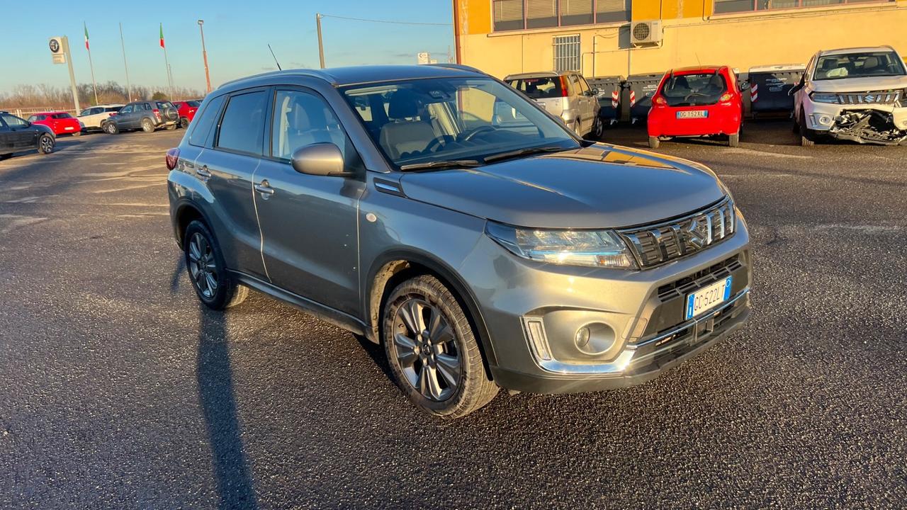 Suzuki Vitara 1.4 Hybrid Top