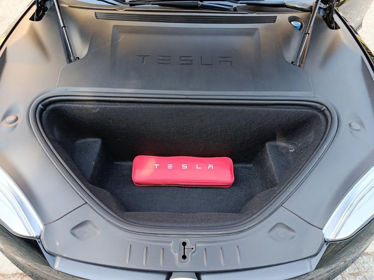 Tesla Model S 60d #6106
