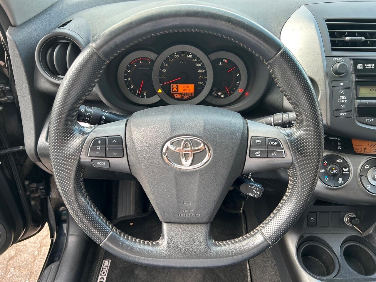 Toyota RAV 4 2.2 d-cat 4WD 177cv GANCIO TRAINO