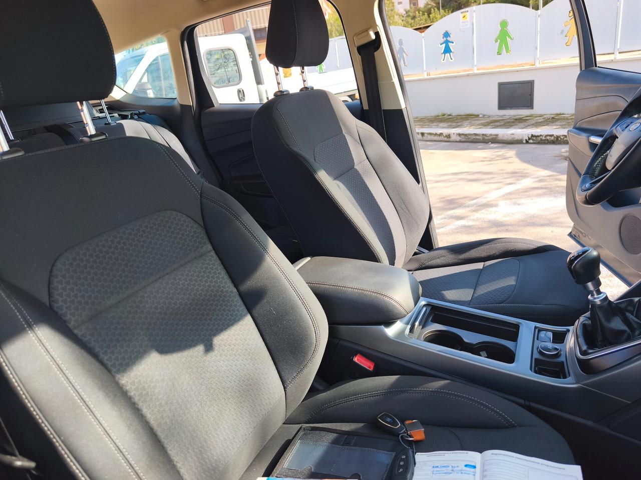 Ford Kuga 1.5 TDCI 120 CV S&S 2WD Titanium