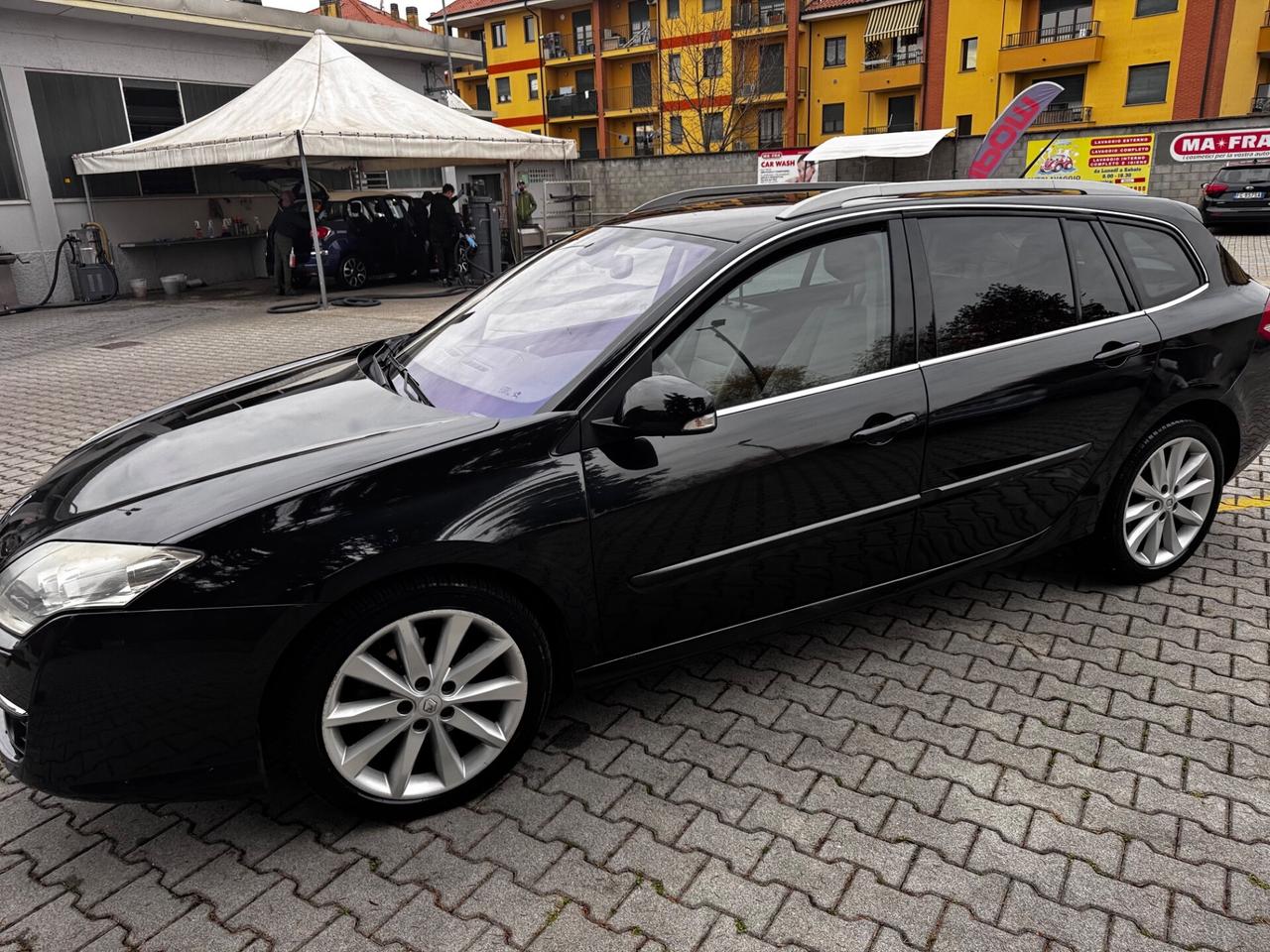 Renault Laguna 2.0 dCi 150CV SporTour Automatica