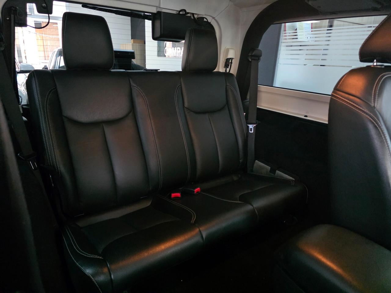 Jeep Wrangler Unlimited 2.8 CRD DPF Sahara Auto