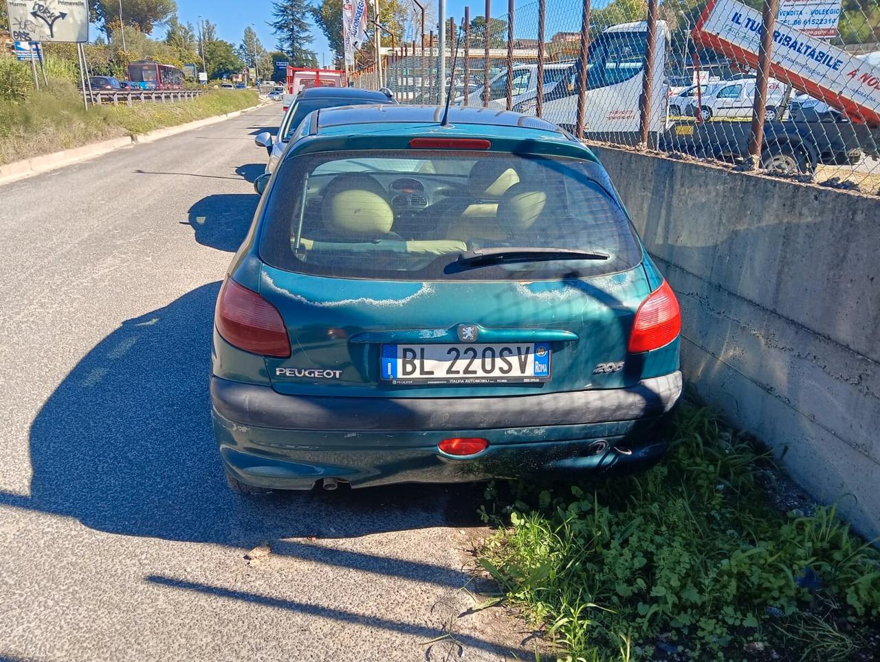 Peugeot 206 1.1 5p. XR