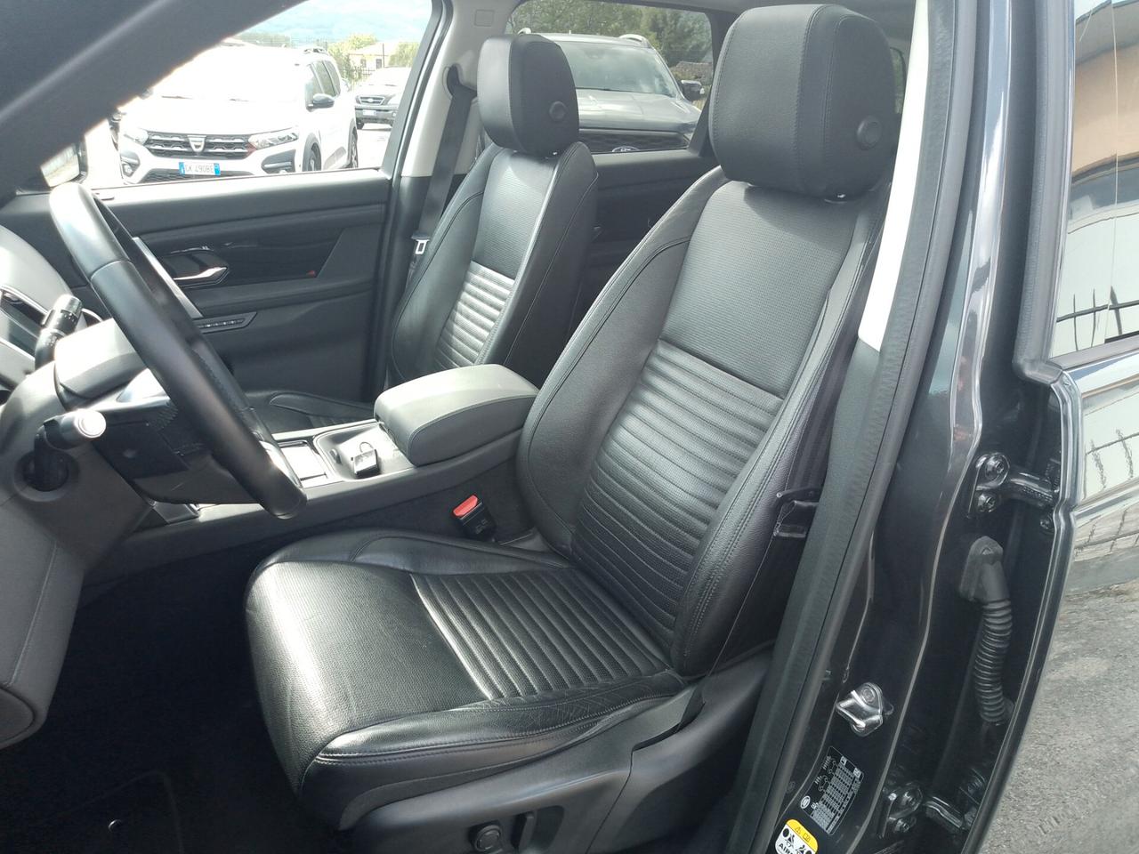 Land Rover Discovery Sport 2.0 TD4 180 CV AWD Auto HSE