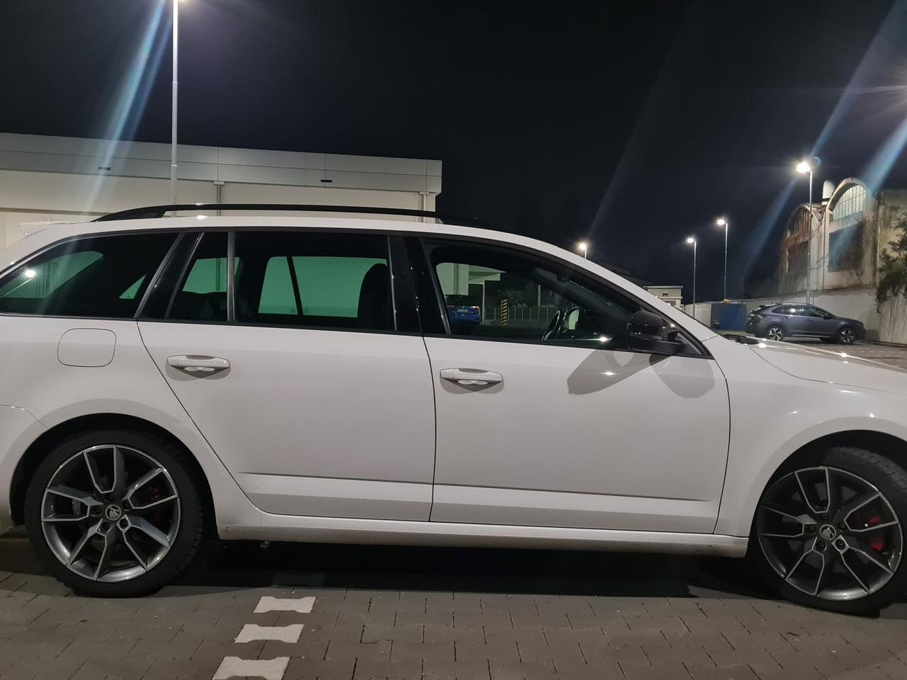 Skoda Octavia 2.0 TDI RS Executive #8258