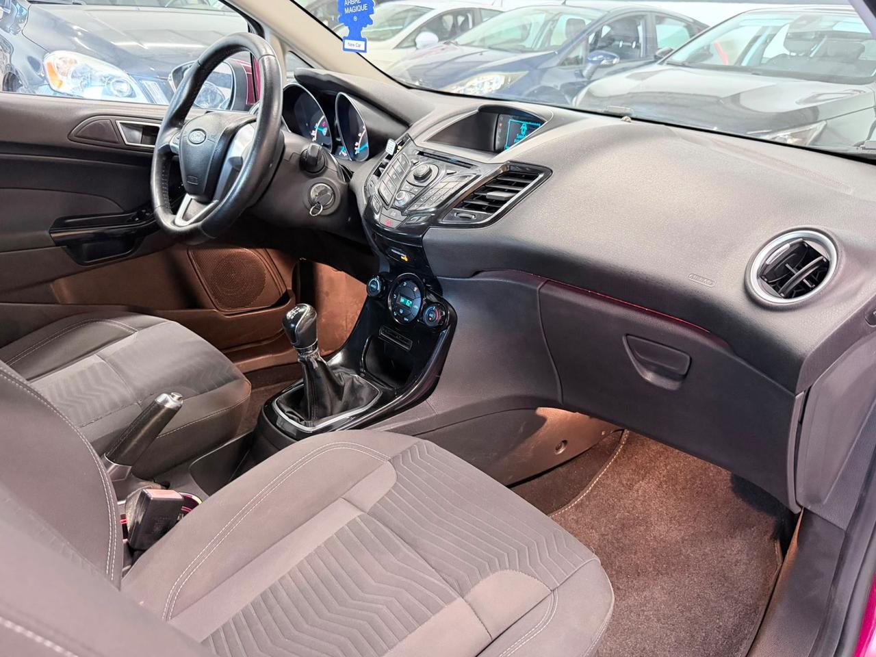Ford Fiesta 1.5 TDCi 75CV 5 porte Titanium