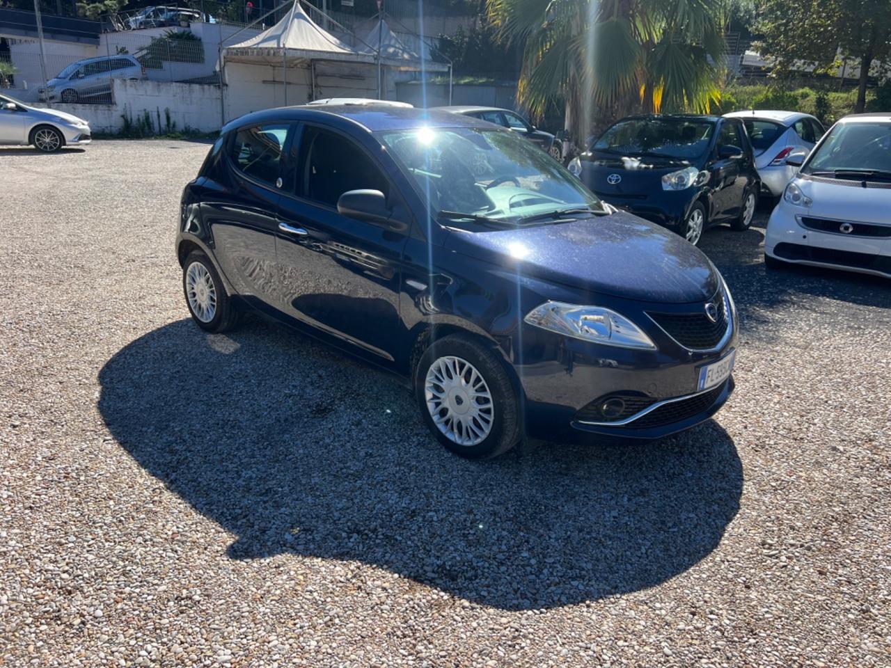 Lancia Ypsilon 1.2 69 CV 5 porte GPL Ecochic Silver