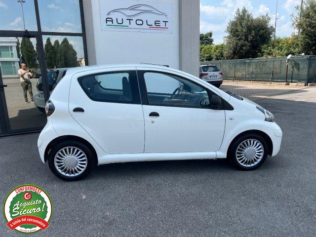 TOYOTA Aygo 1.0 12V VVT-i 5 porte Now Connect