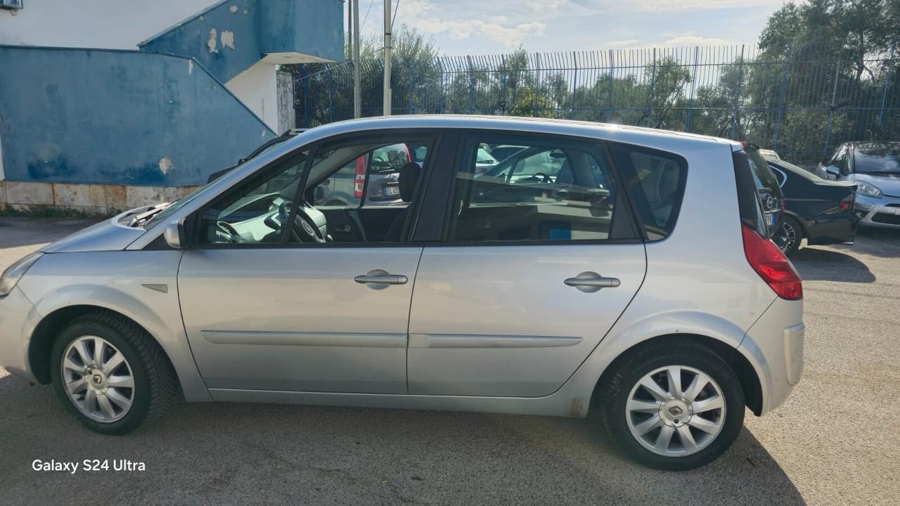 Renault Scenic Scénic 1.5 dCi 105CV SERIE SPECIALE PLAYSTATION PORTABLE