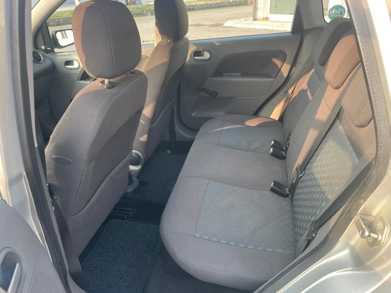 Ford Fiesta 1.2 5p. Neopatentati Unicoprop.