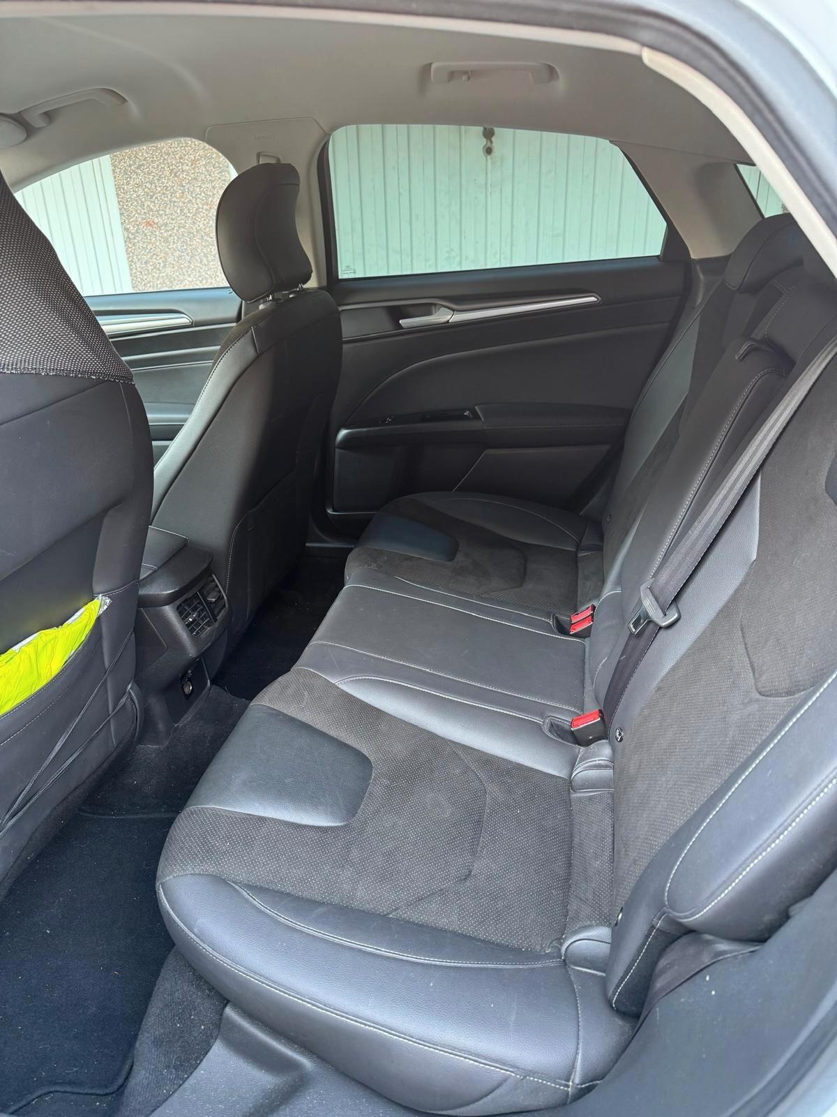 Ford Mondeo 2.0 TDCi 150 CV S&S Powershift 5p. Titanium Business