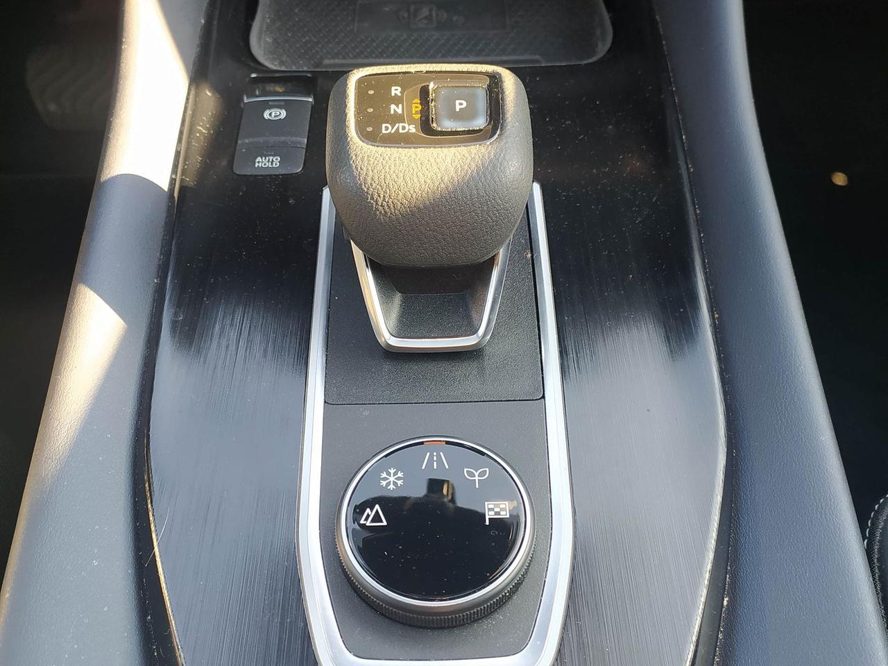 Nissan Qashqai N-Connecta 1.3 DIG-T MHEV #9959