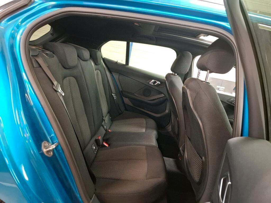 BMW 116D 115CV STEPTRONIC BUSINESS DESIGN ( FARI LED - BMW DIGITAL COCKPIT - TETTO PANORAMICO APR. - NAVI - MIRROR - PARK ASSISTANT - TELECAMERA POST. - CERCHI 17 )